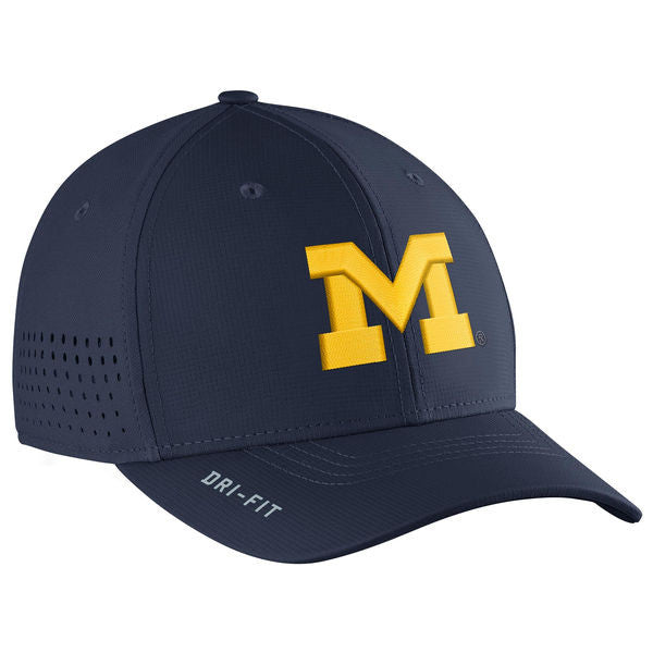 Michigan Wolverines Brand Jordan Sideline Vapor Dri Fit Coaches Performance Flex Hat